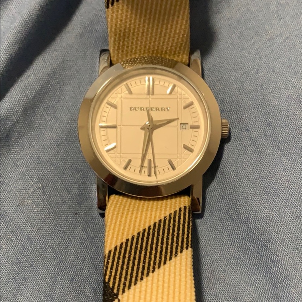Like New Burberry watch